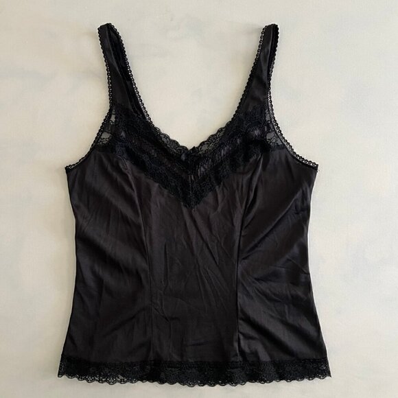 Tops - Fitted Black Lace Trim Center Bow Tank Top